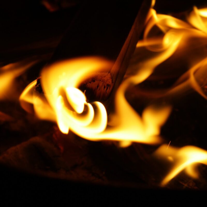 A picture showing a picture of heat that comes from a manual storage heater